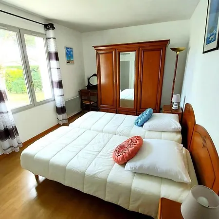 Spacious House With Garden Near The Vakantiehuis *