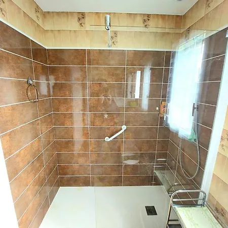 Spacious House With Garden Near The Vakantiehuis *