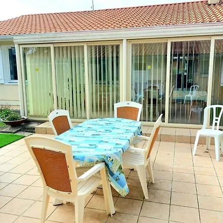 Spacious House With Garden Near The Vakantiehuis